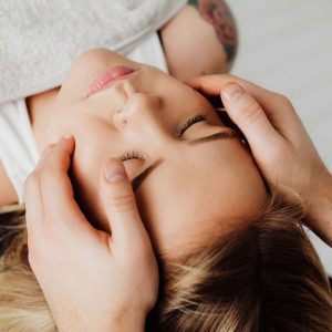 Purentaelimistön toimintahäiriöiden fysioterapia – purentalihasten ja leukanivelen hoito